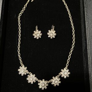 Chloe + Isabel Floral Necklace Set